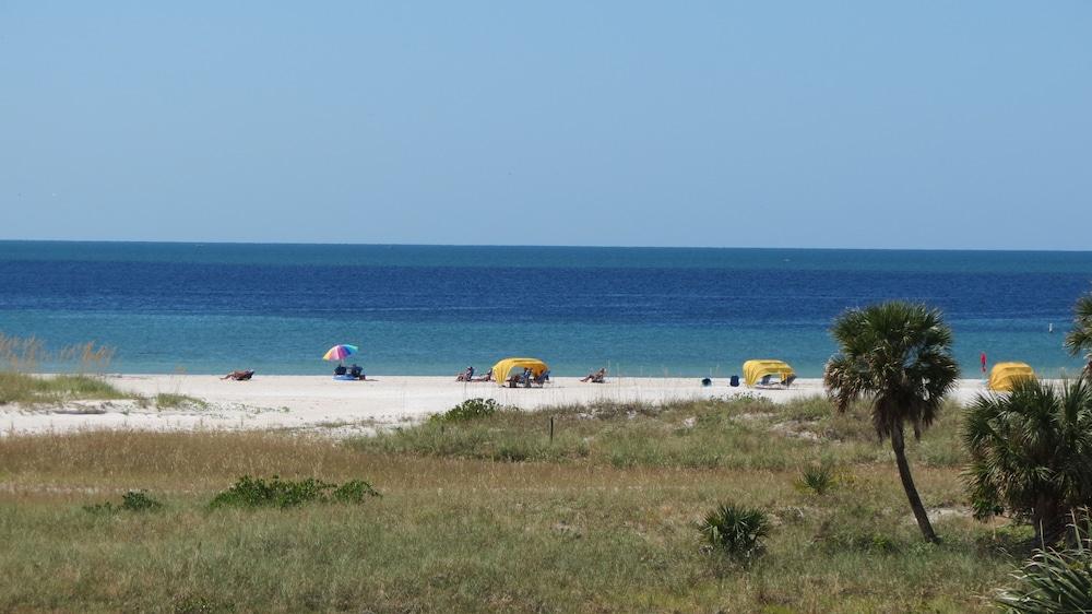 Beachside Resort Motel St. Pete Beach Exterior foto